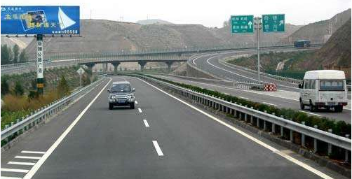 凯发k8高速通行费新车型分类收费标准正式执行
